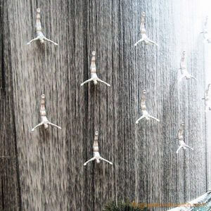 Dubai Mall Diving Fountain