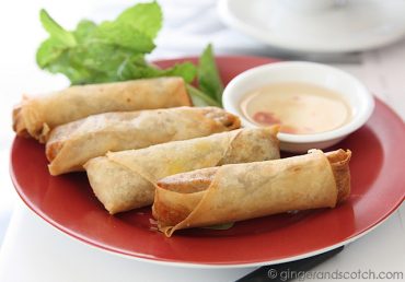 Cha Nem Thit - deep fried spring rolls