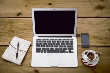 blogging laptop